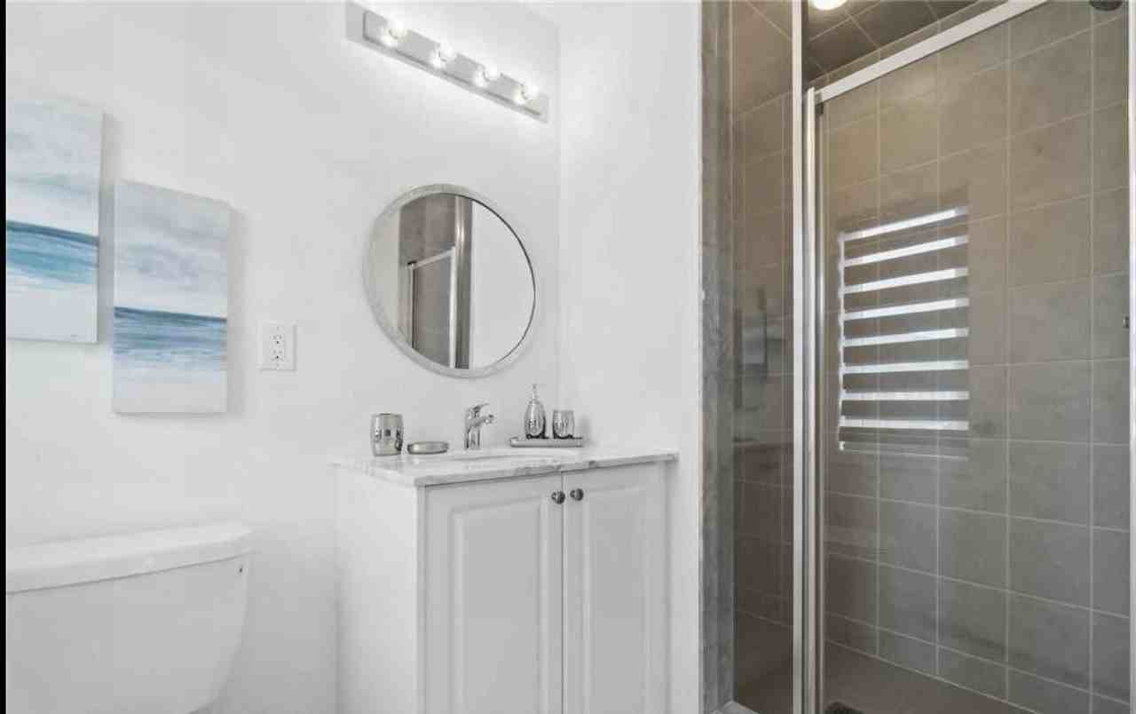 6D Parker Avenue - Photo 5 of 12