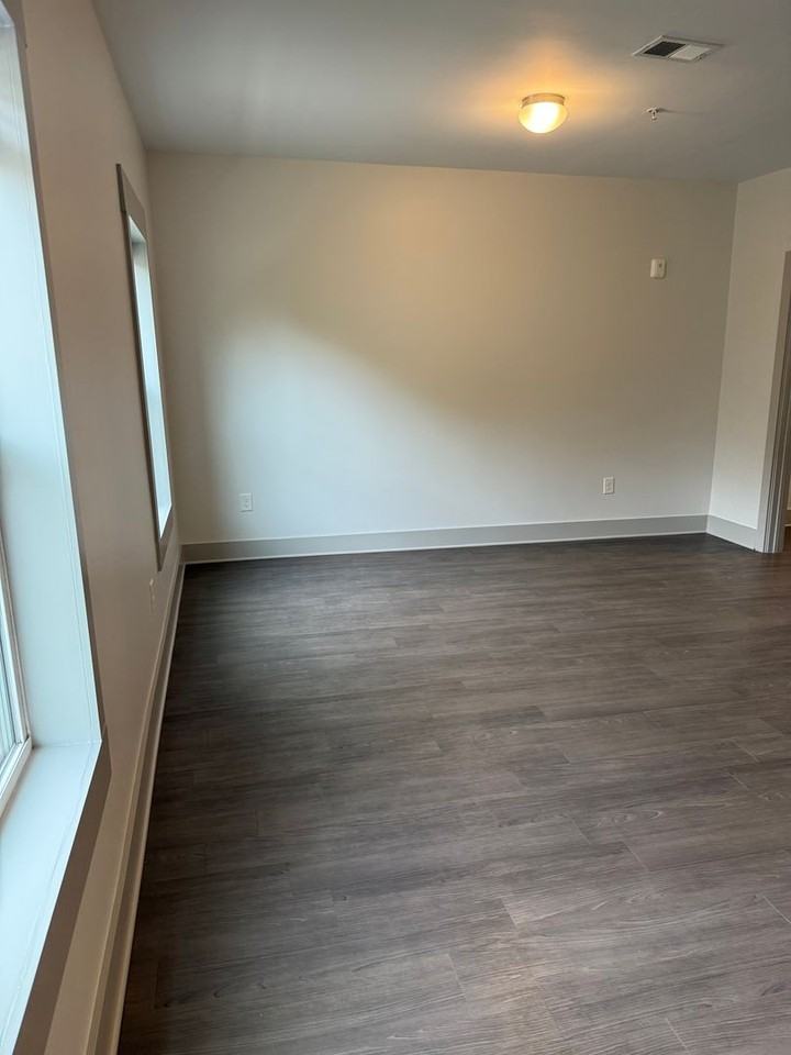 Heritage East Apartments - Photo 6 of 47