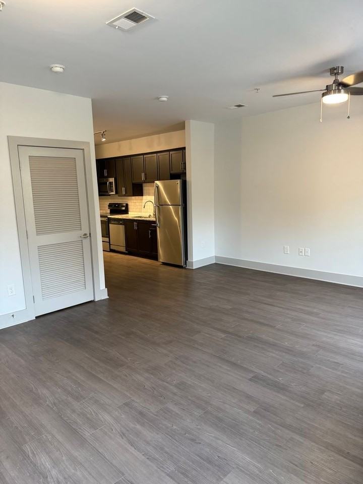 Heritage East Apartments - Photo 7 of 47