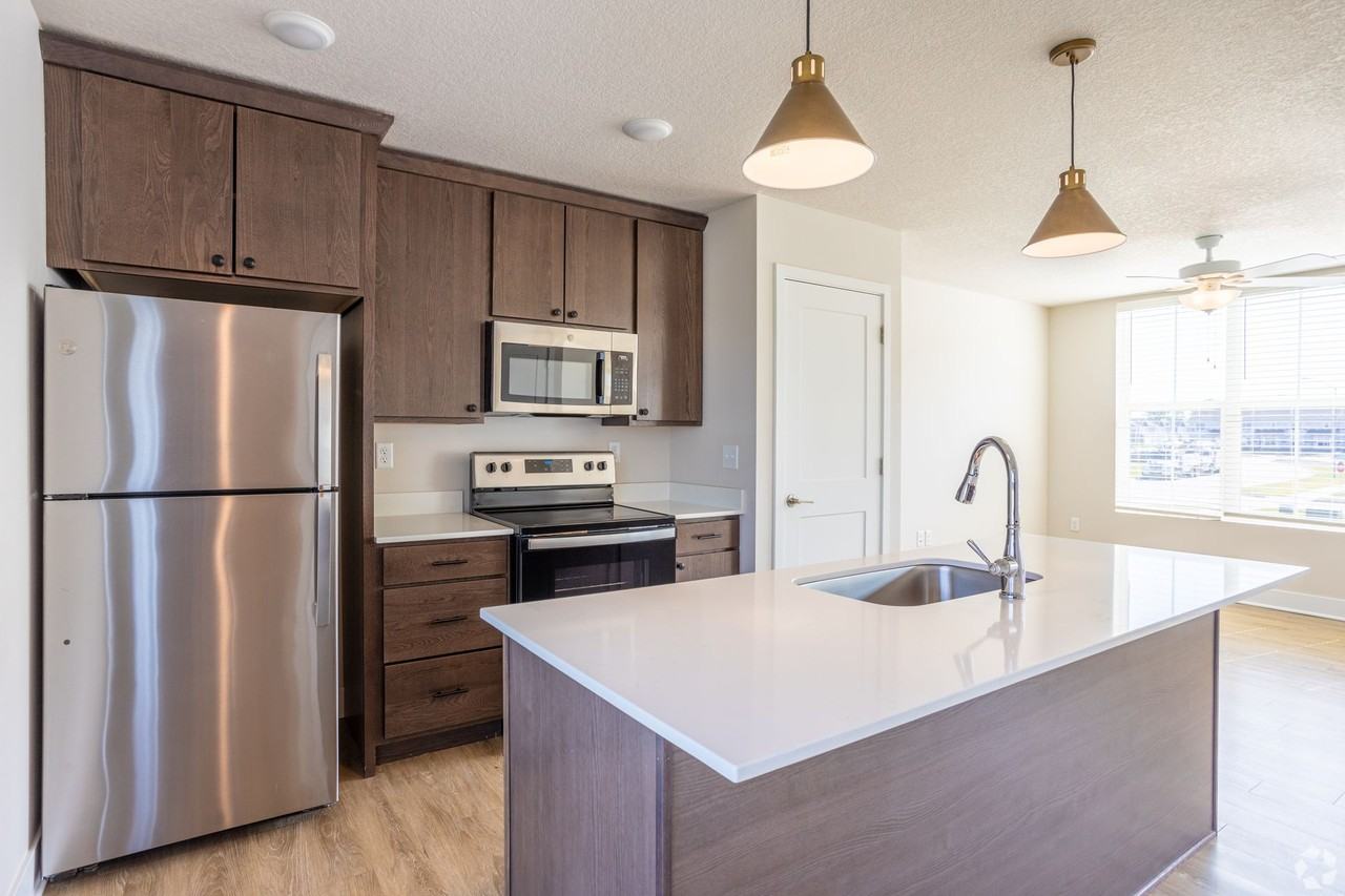 Aspen Ridge Townhomes - Photo 3 of 45