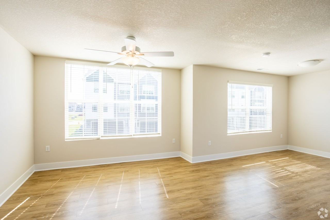 Aspen Ridge Townhomes - Photo 5 of 45