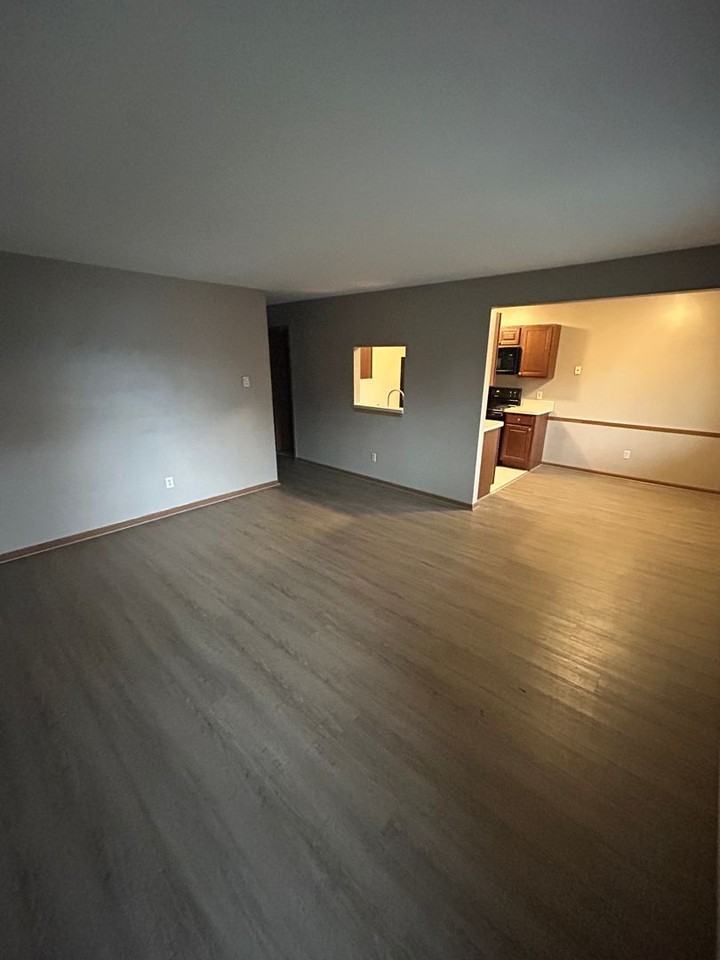 Garden Ridge Apartments - Photo 7 of 13