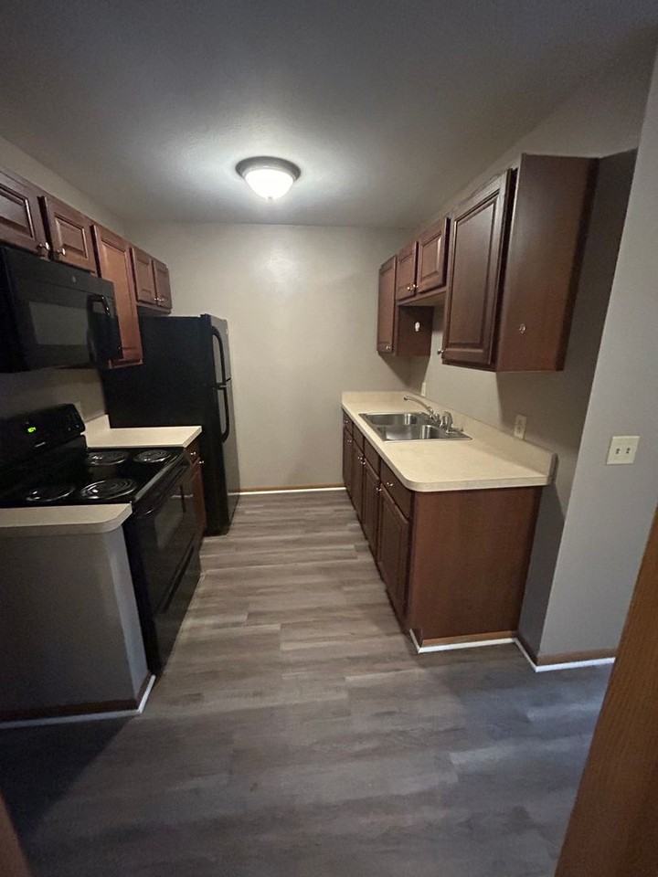 Garden Ridge Apartments - Photo 3 of 13