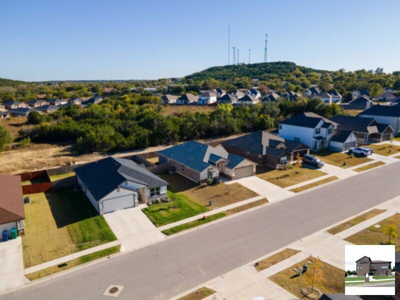 1634 Dryden Ave - Photo 7 of 34