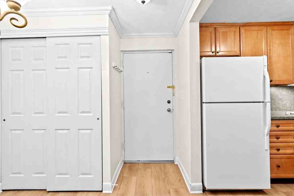 79 Fountain Ln #3 - Photo 5 of 16