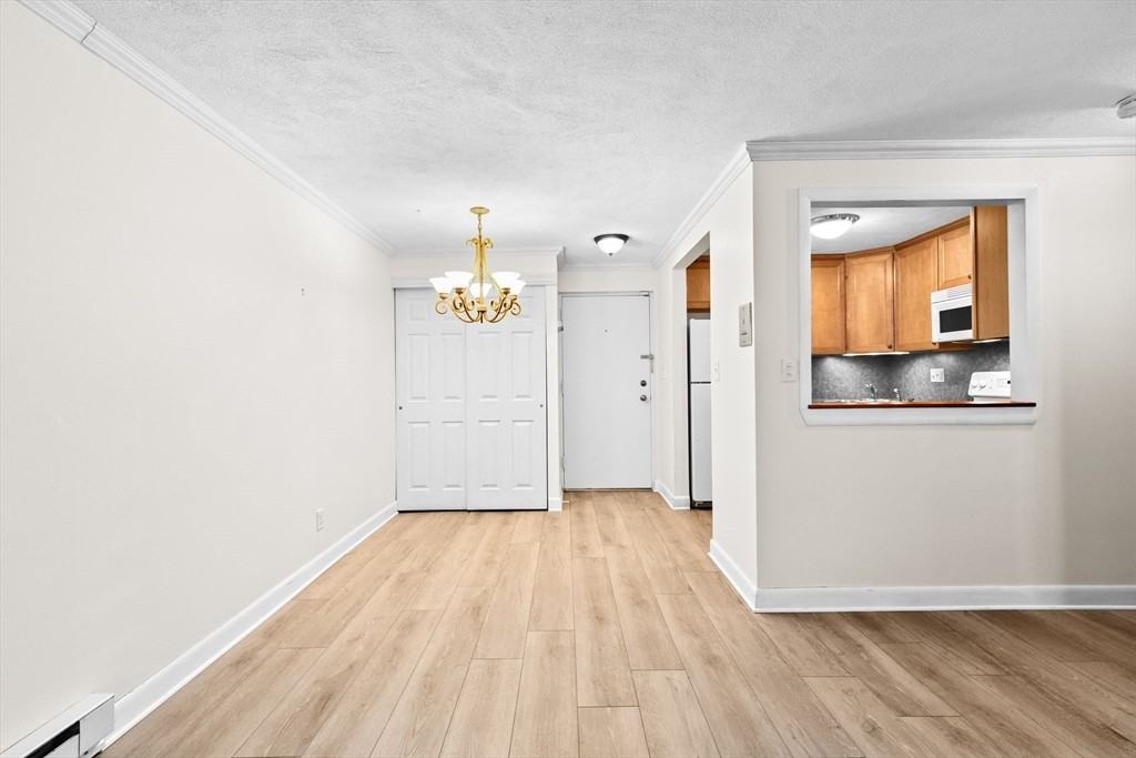 79 Fountain Ln #3 - Photo 6 of 16