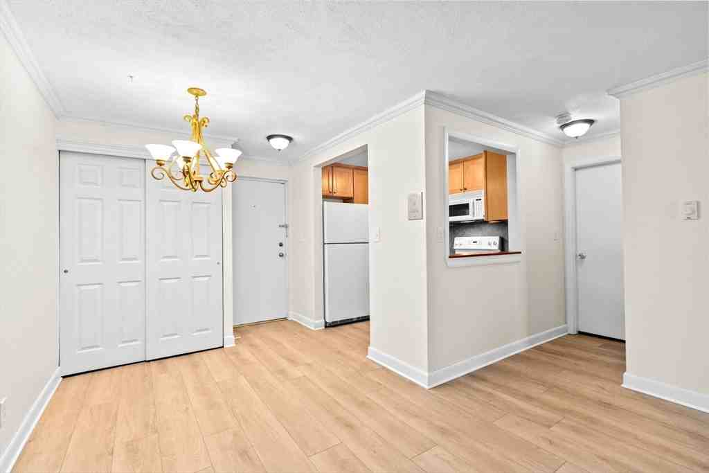 79 Fountain Ln #3 - Photo 7 of 16