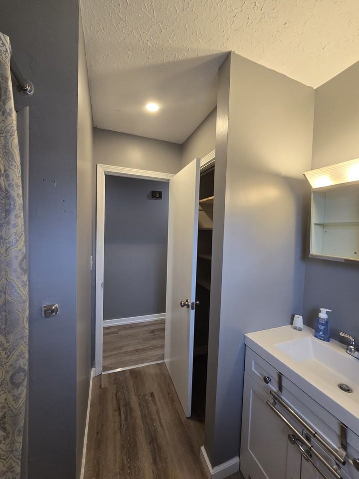 14440 Huff St Ne #1 - Photo 2 of 9