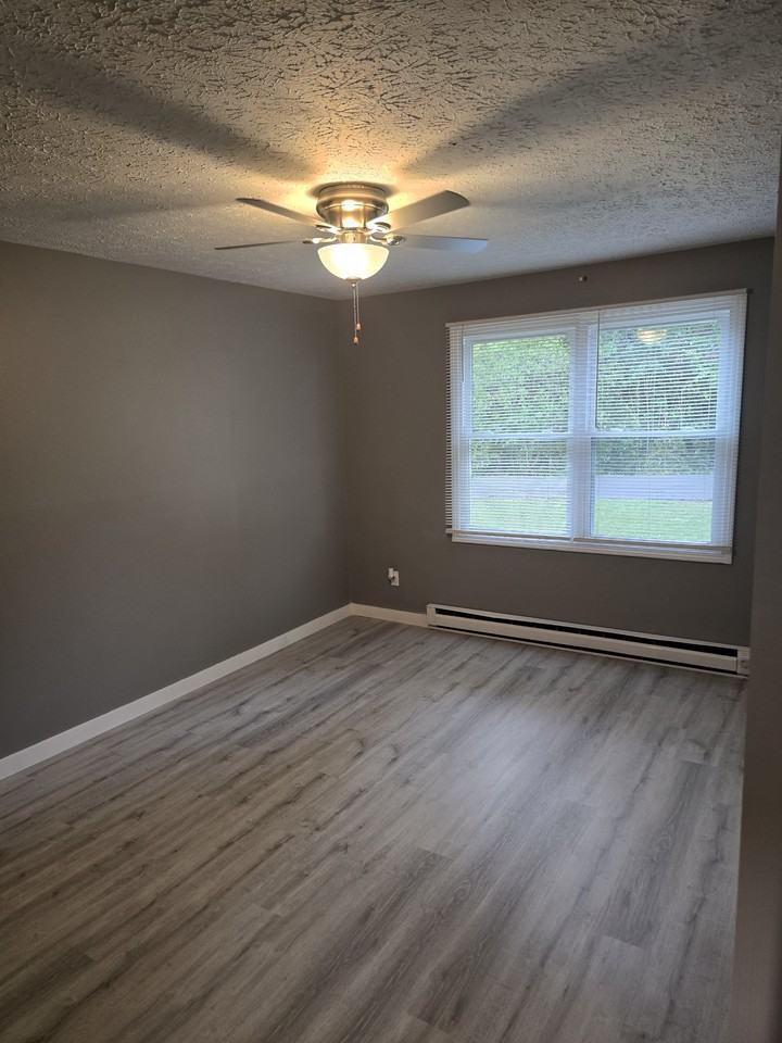 14440 Huff St Ne #1 - Photo 5 of 9