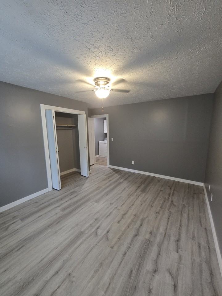 14440 Huff St Ne #1 - Photo 7 of 9