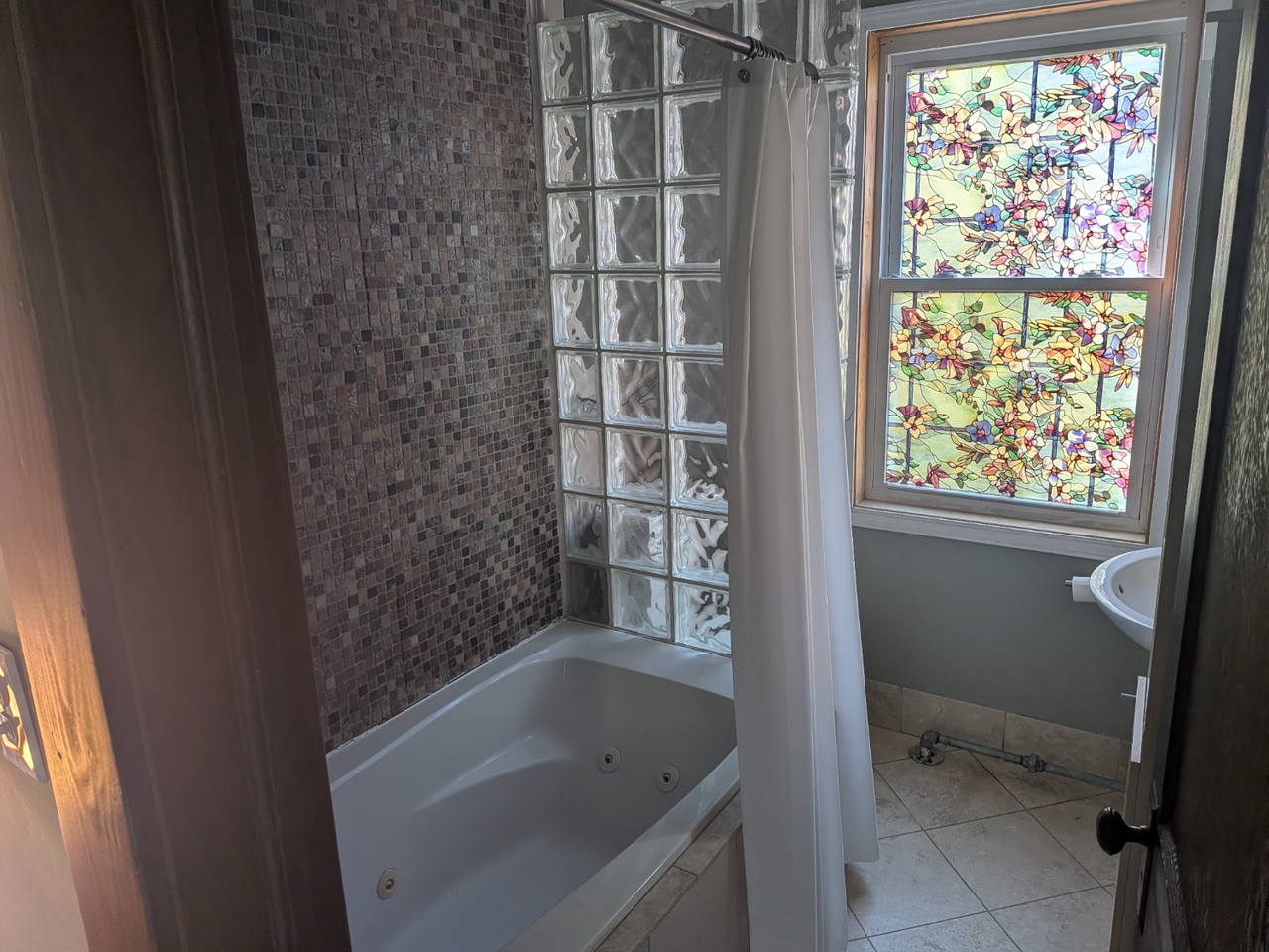 208 Orchard Pl #1stFL - Photo 7 of 9