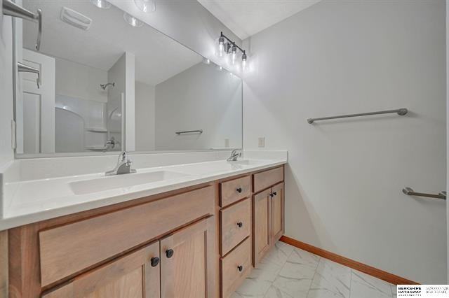 4205 N 18th St #NA - Photo 2 of 37