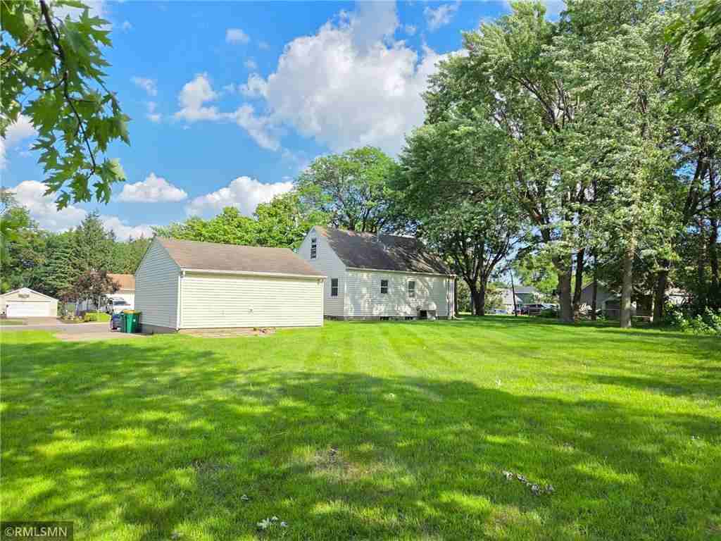 5607 Regent Ave N #NA - Photo 2 of 4