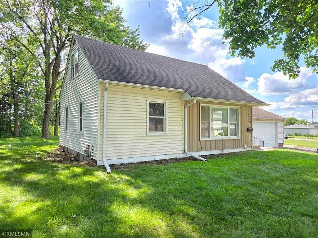 5607 Regent Ave N #NA - Photo 3 of 4