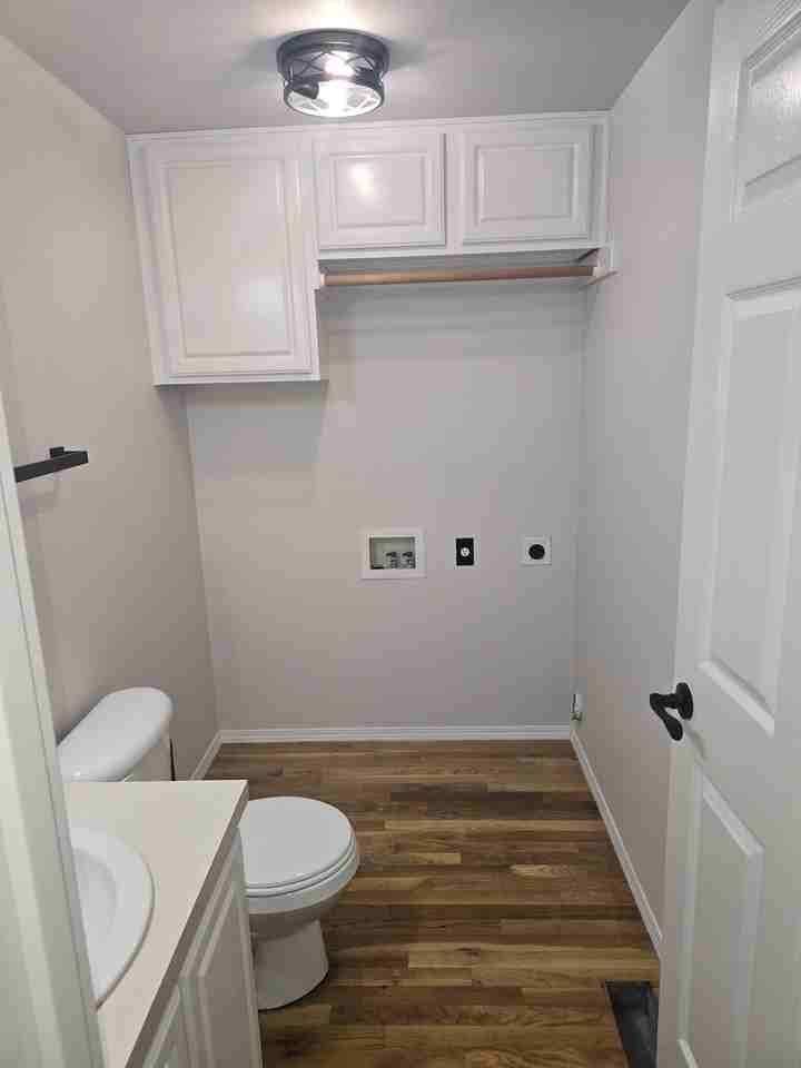 222 W Hereford St #222 - Photo 2 of 17