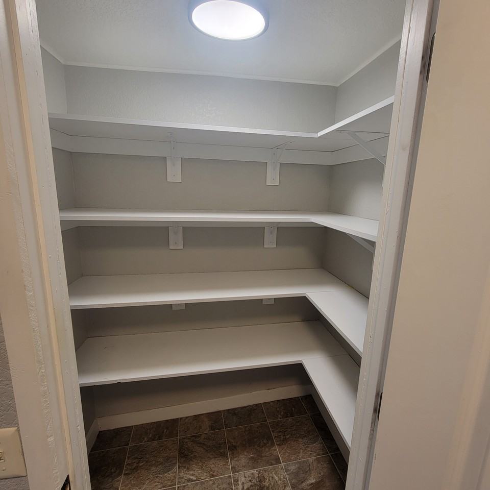 242 9th Ave N #NA - Photo 5 of 10