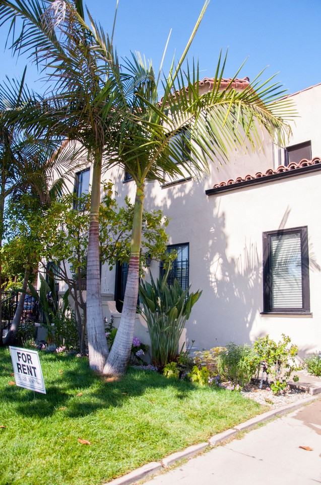 ALT - Alta Vista Apartments - Photo 2 of 3