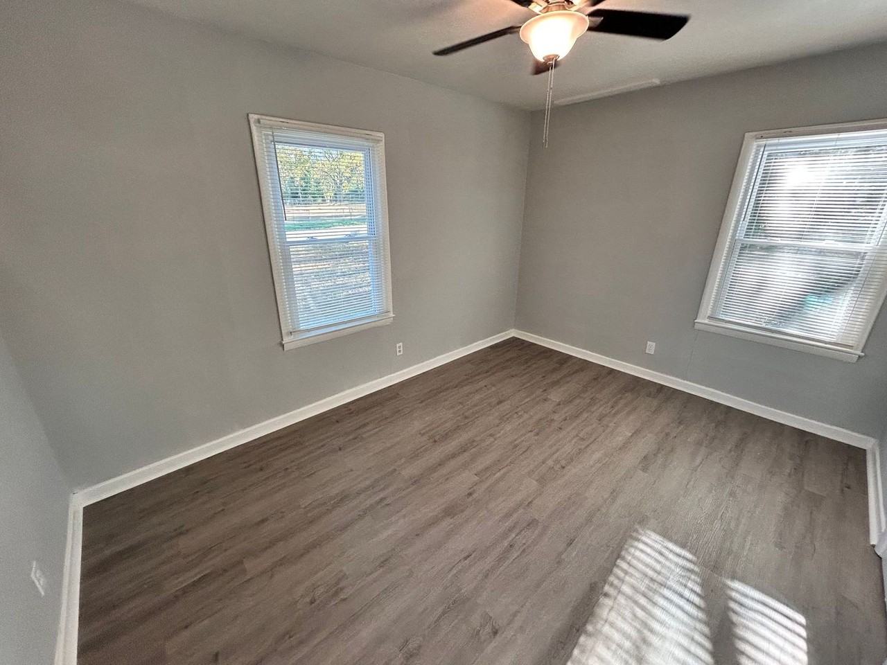 412 Oates St - Photo 2 of 7