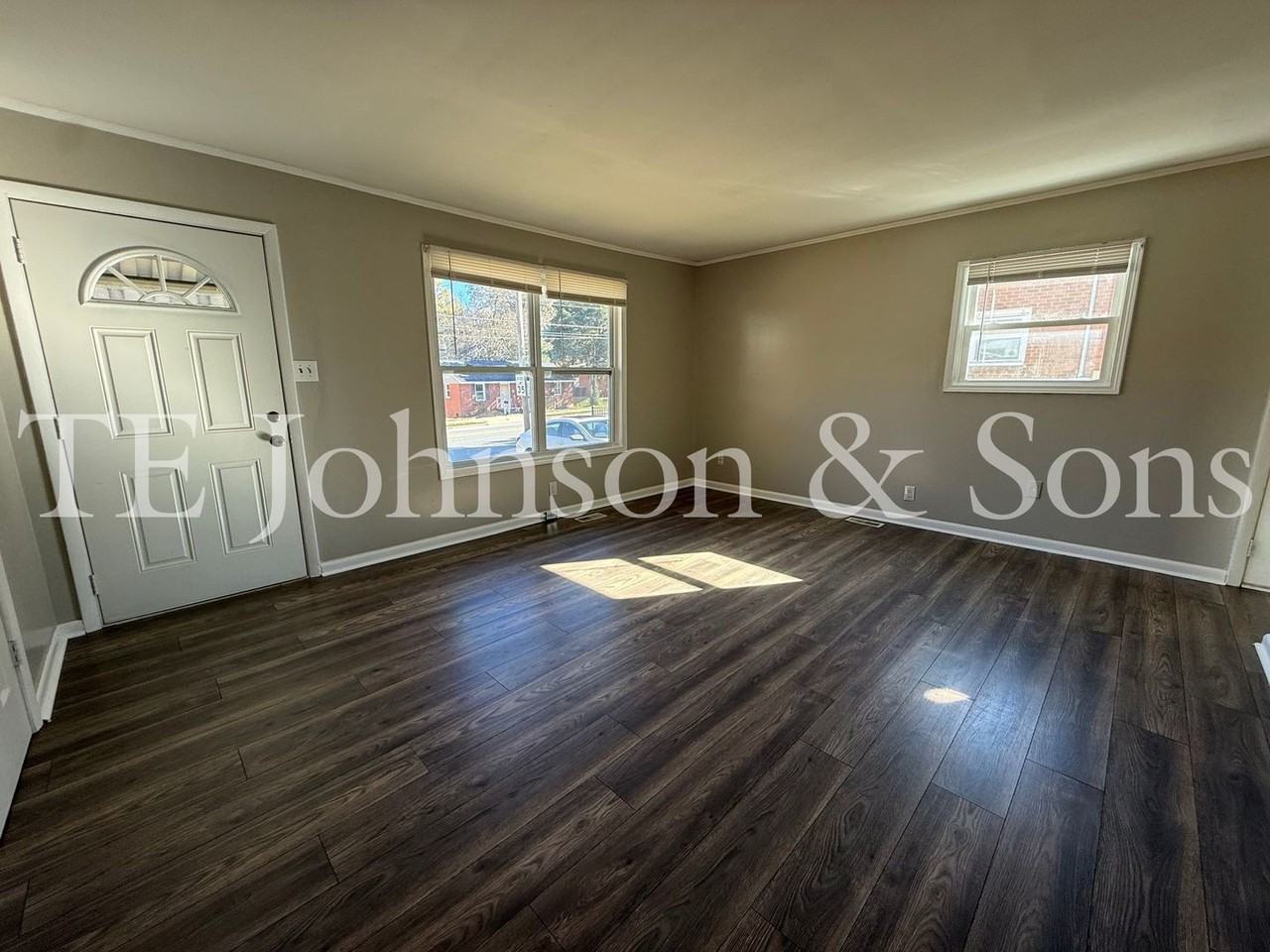 1602 Willow Rd - Photo 3 of 23