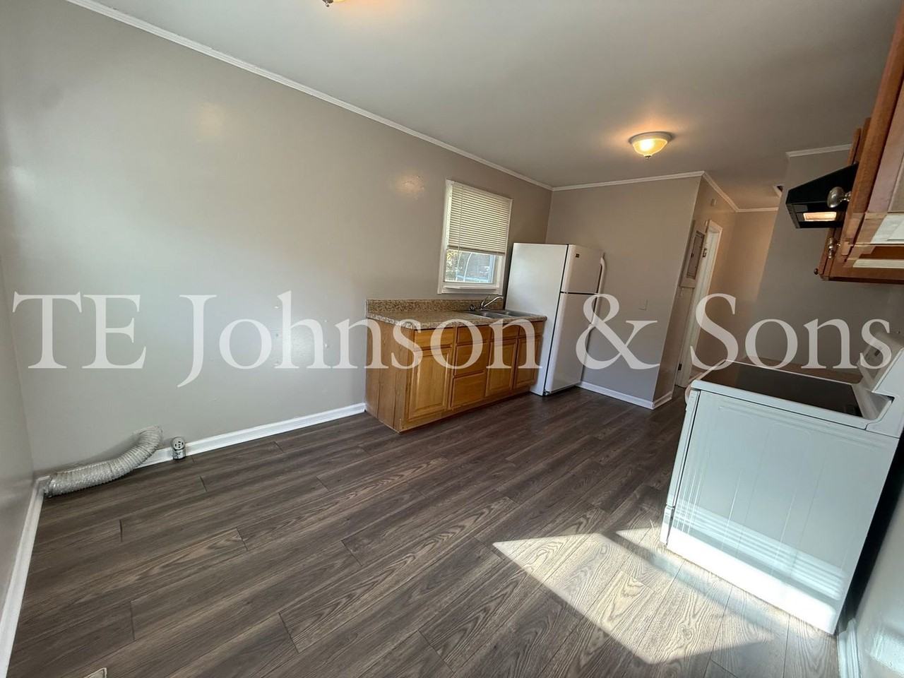 1602 Willow Rd - Photo 6 of 23