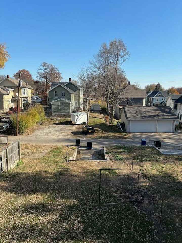 1819 Grand Avenue - Photo 2 of 14