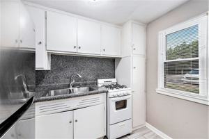 featured image of 120 W Elizabeth St