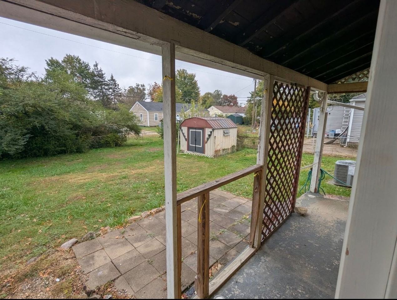 6543 Estele Ave - Photo 3 of 9