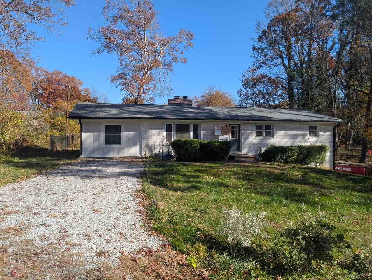 10 North Hudson Lane - Photo 2 of 21