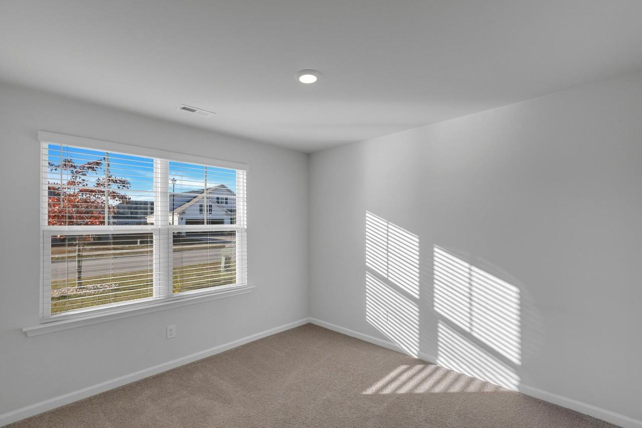 113 Cassidy Ln - Photo 3 of 24