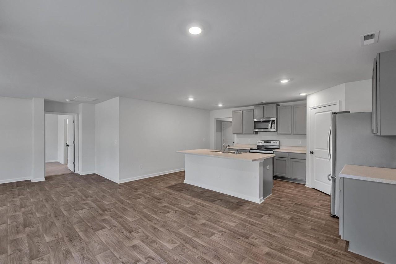 113 Cassidy Ln - Photo 6 of 24