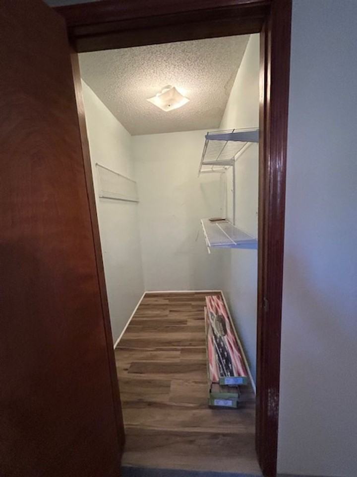 5304 Pine Top Circle - Photo 2 of 14