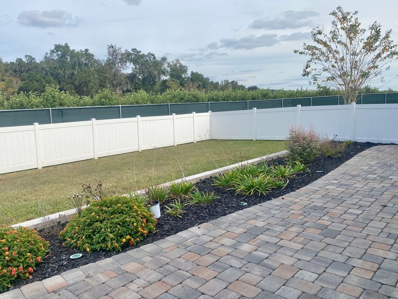 8579 Southwest 74th Lane - Photo 5 of 33