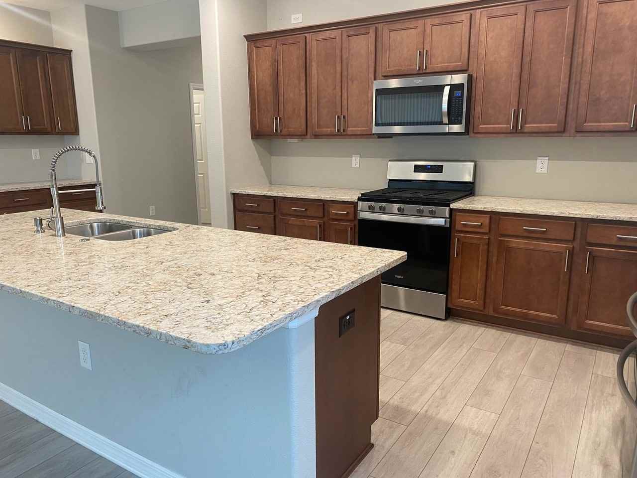 8579 Southwest 74th Lane - Photo 7 of 33