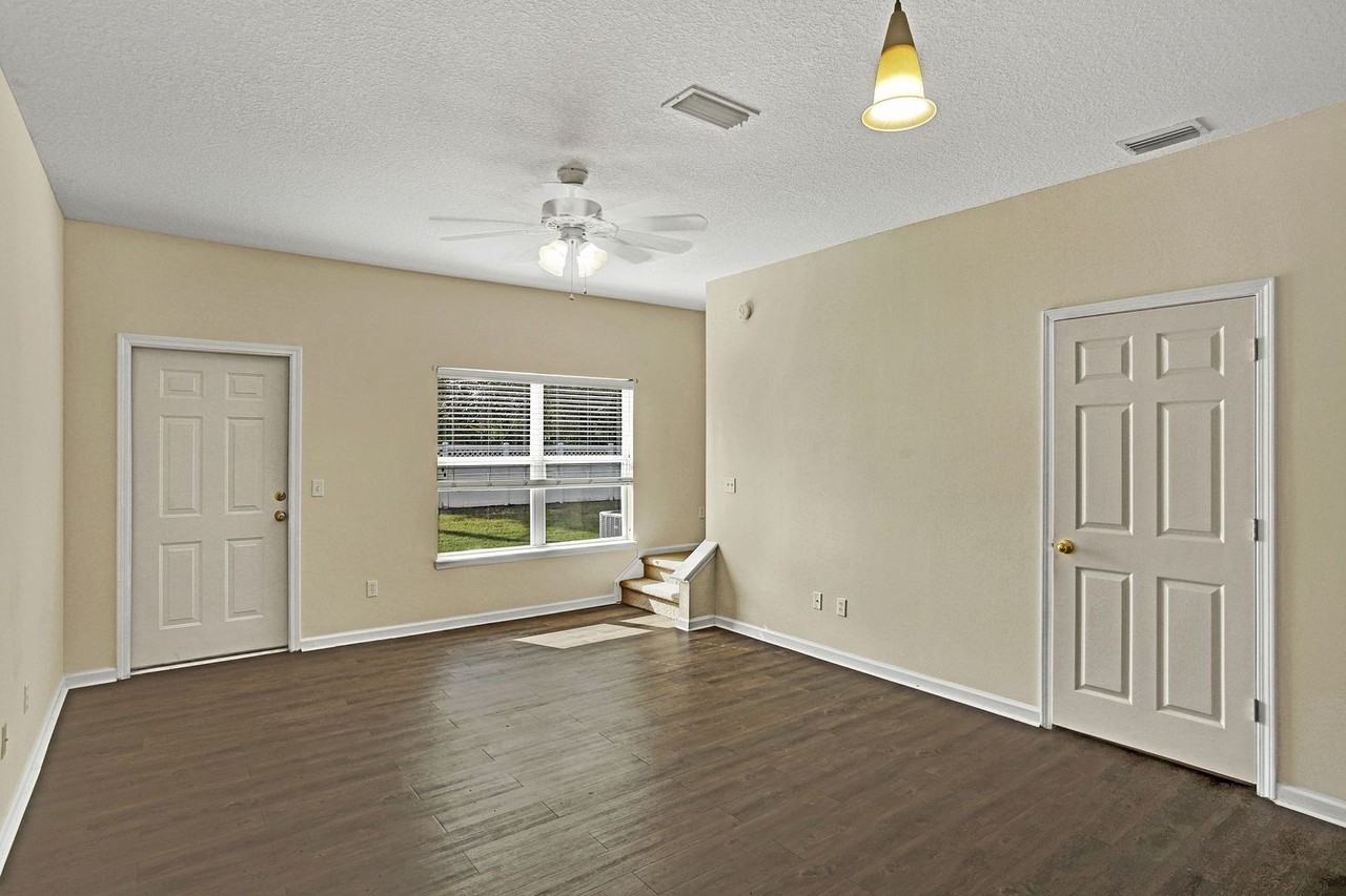 1205 Southern Stream Court