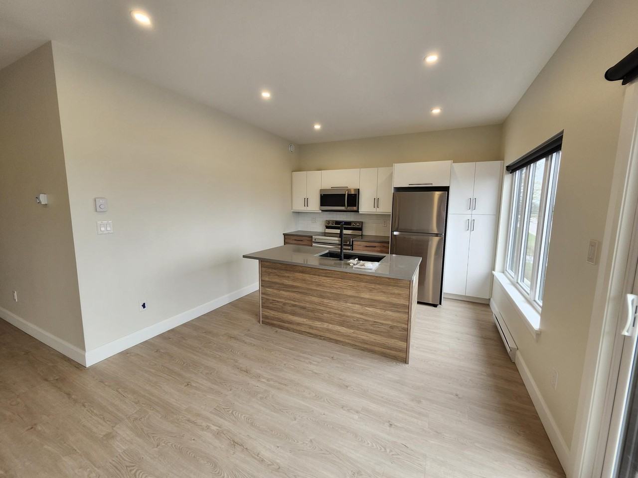 180 Hillsborough Rd #205 - Photo 3 of 24