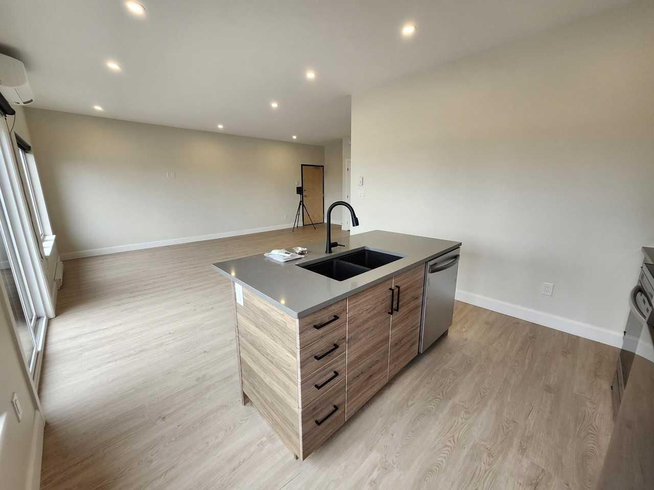 180 Hillsborough Rd #205 - Photo 4 of 24