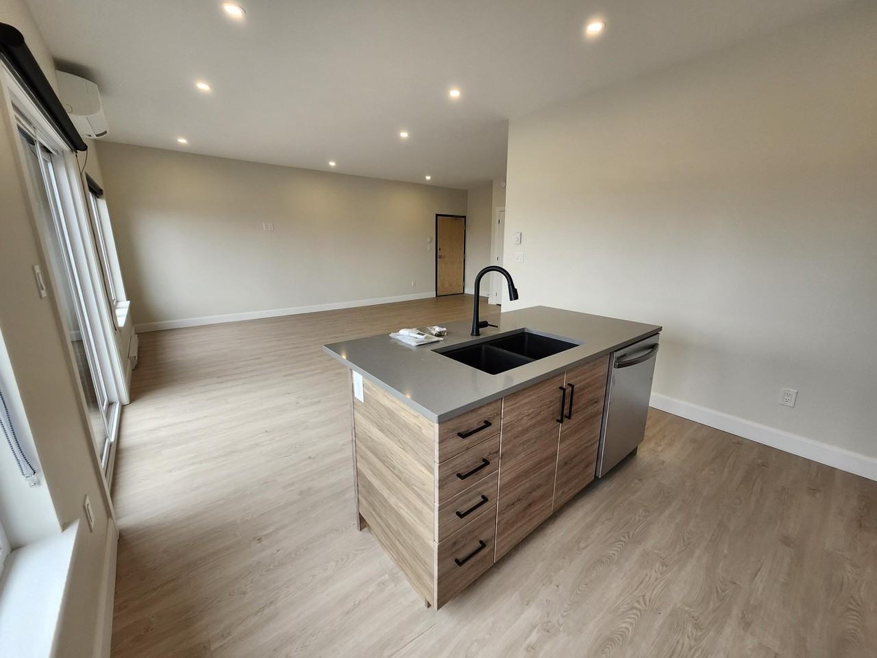 180 Hillsborough Rd #205 - Photo 6 of 24