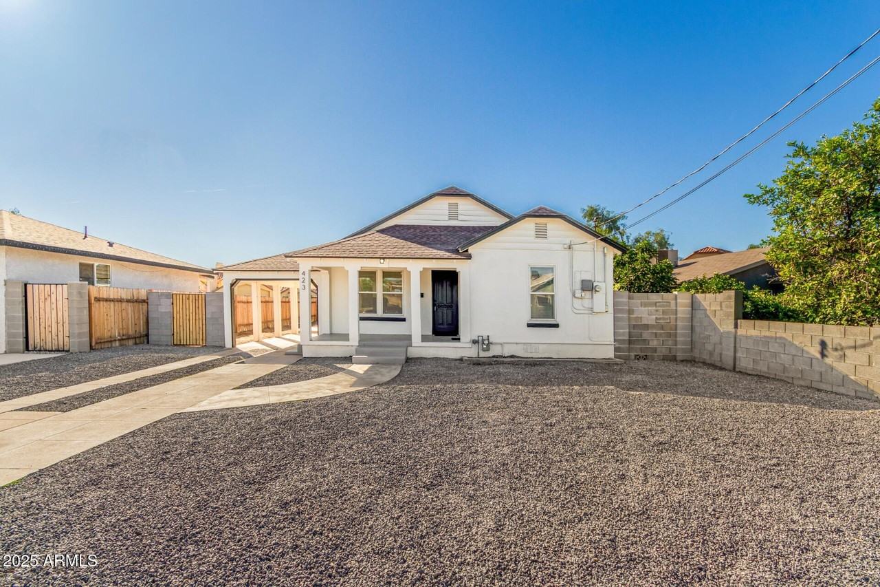 423 E Crescent Ave - Photo 2 of 33