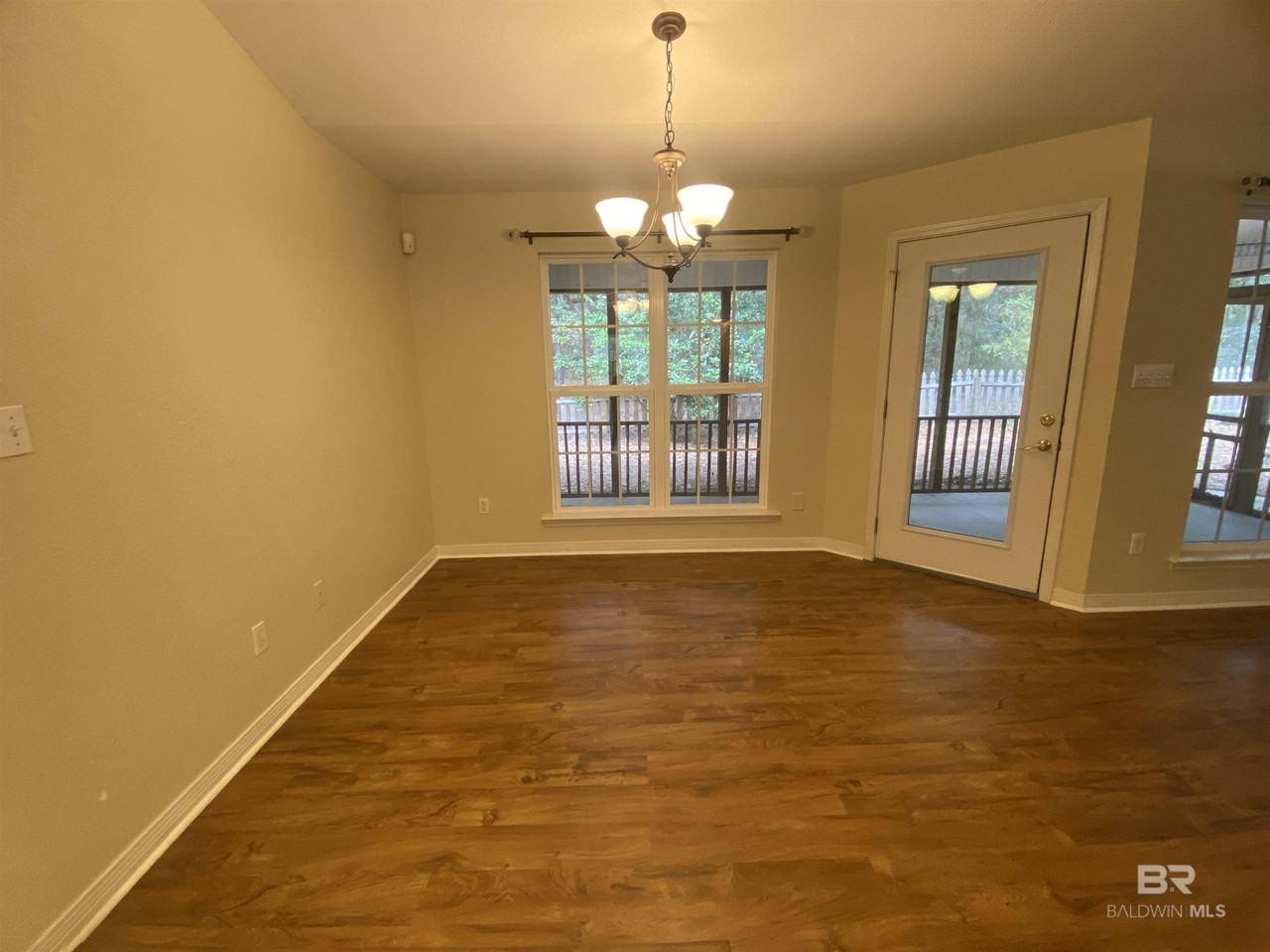 9734 N Bayou Rd - Photo 5 of 20