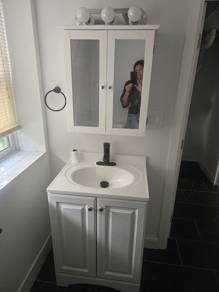 2325 W Rice St #1R - Photo 5 of 11