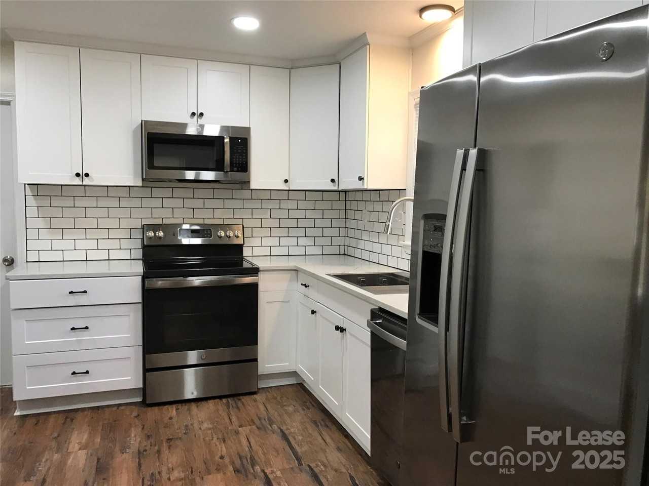 4820 Amity Place - Photo 4 of 16