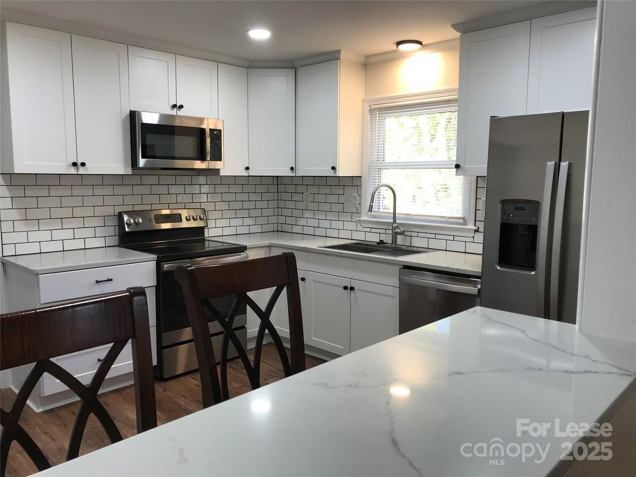 4820 Amity Place - Photo 5 of 16