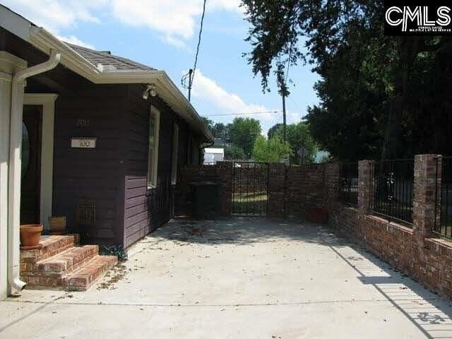 700 Chester St - Photo 2 of 23