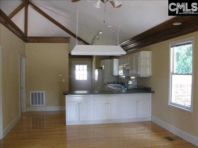 700 Chester St - Photo 6 of 23