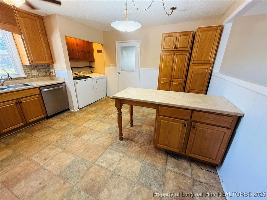 611 Reggie Court - Photo 7 of 20