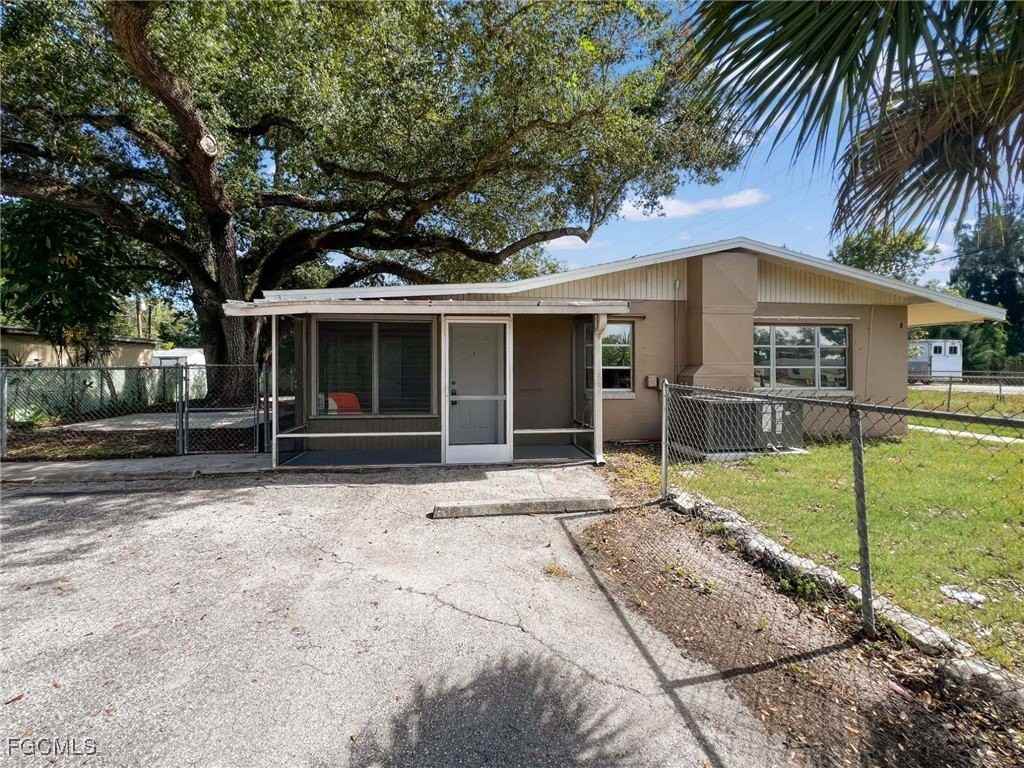 9861 Orange River Blvd Apt 1 #01 - Photo 2 of 36