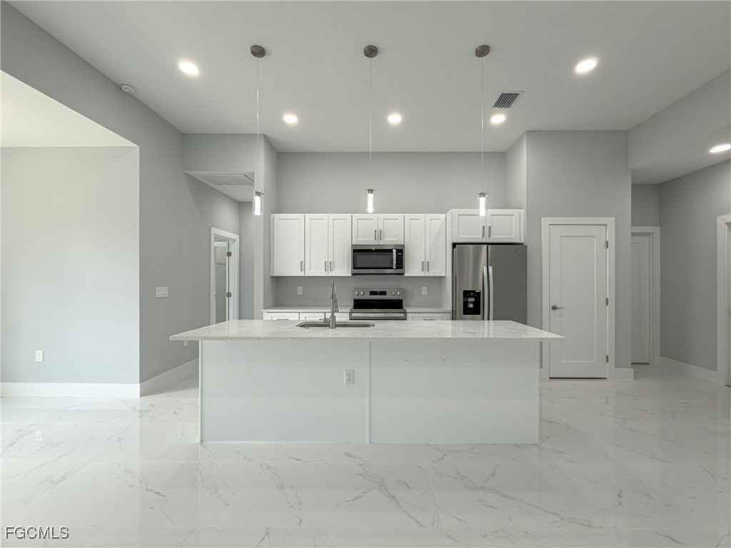 6137 Higgins Ave - Photo 3 of 32