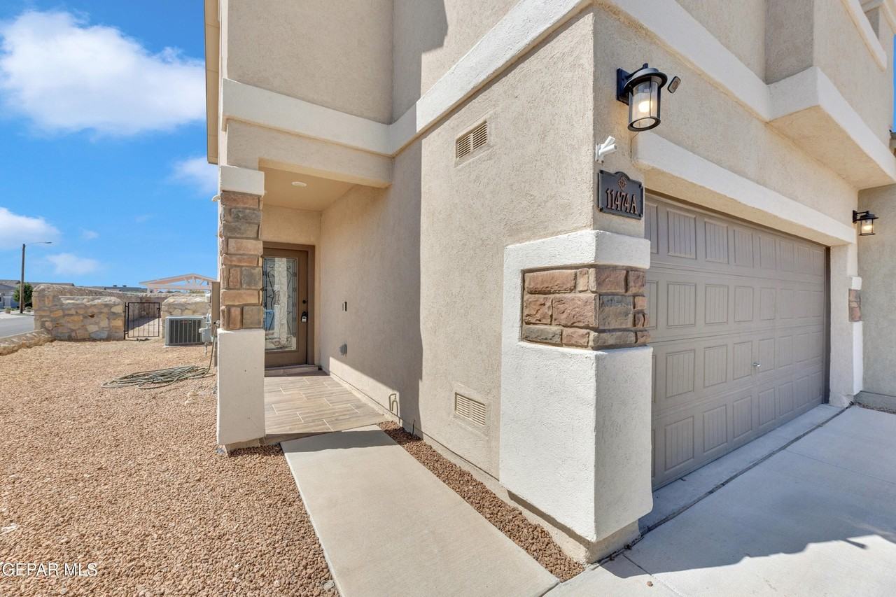 11474 Dawn View Road #A - Photo 4 of 35