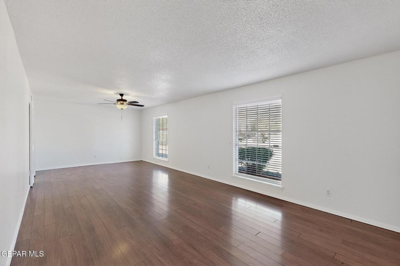 1509 Lost Padre Mine Dr - Photo 4 of 50