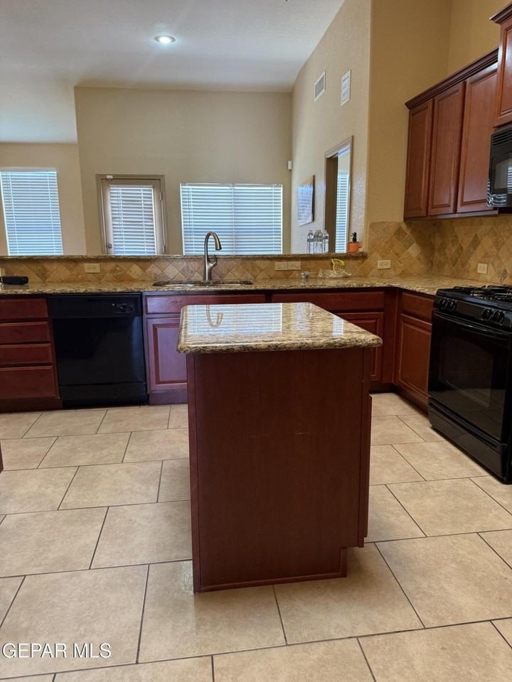 14422 Coyote Trail Drive - Photo 5 of 20